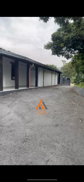 Bodega disponible para Arriendo en Envigado El Chingui Foto numero 1